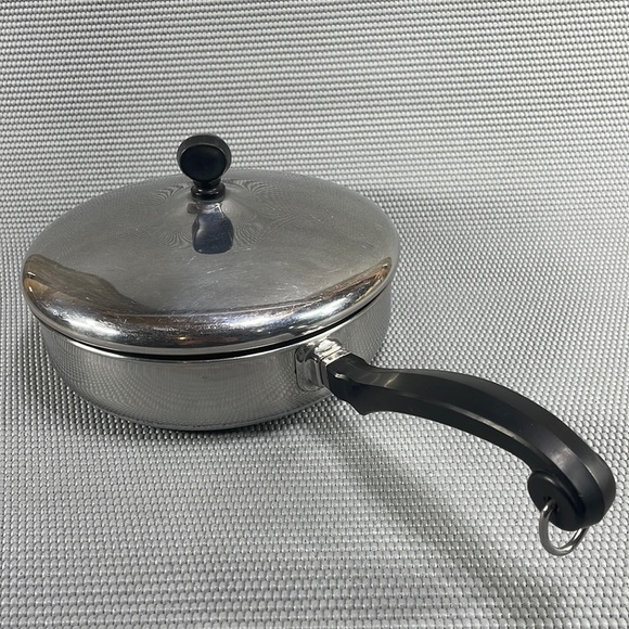 Farberware Kitchen Vintage Farberware 8 Skillet With Lid Poshmark